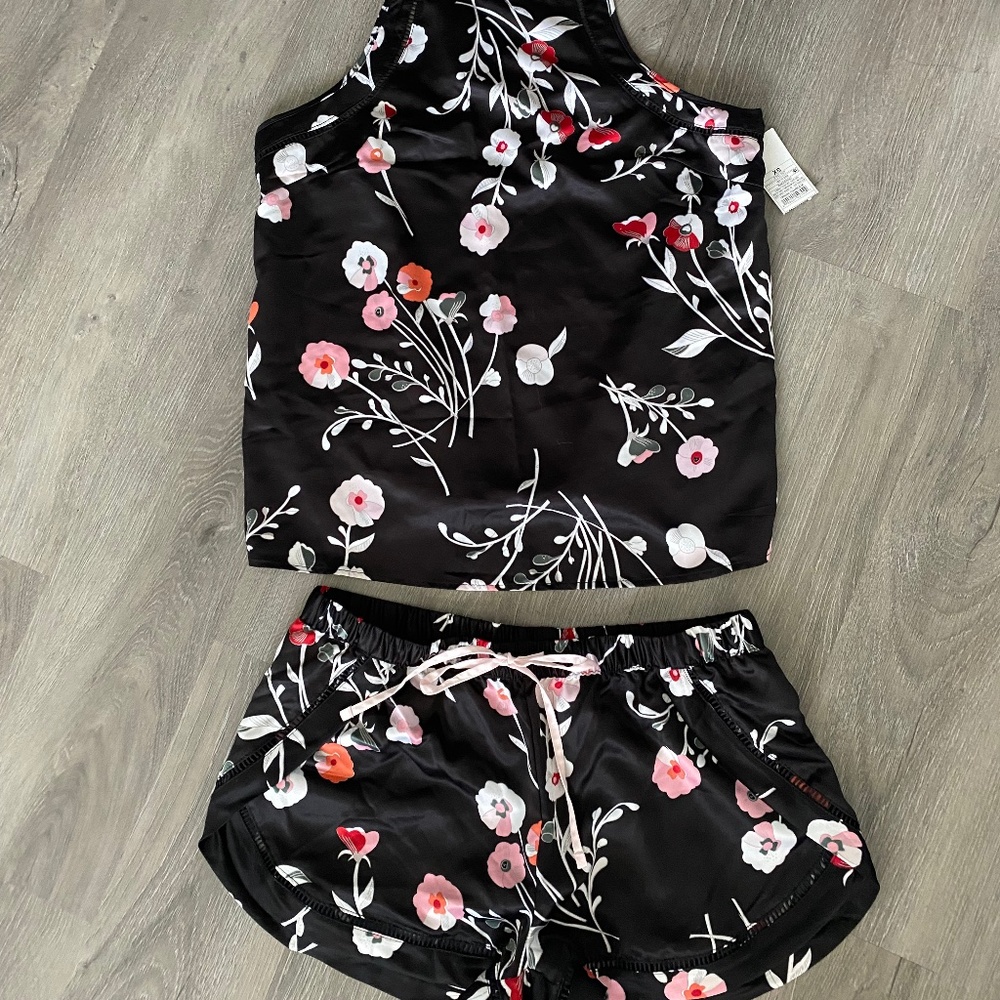 Gilligan and O'Malley Satin Camisole and Short Pajamas Set Size XS